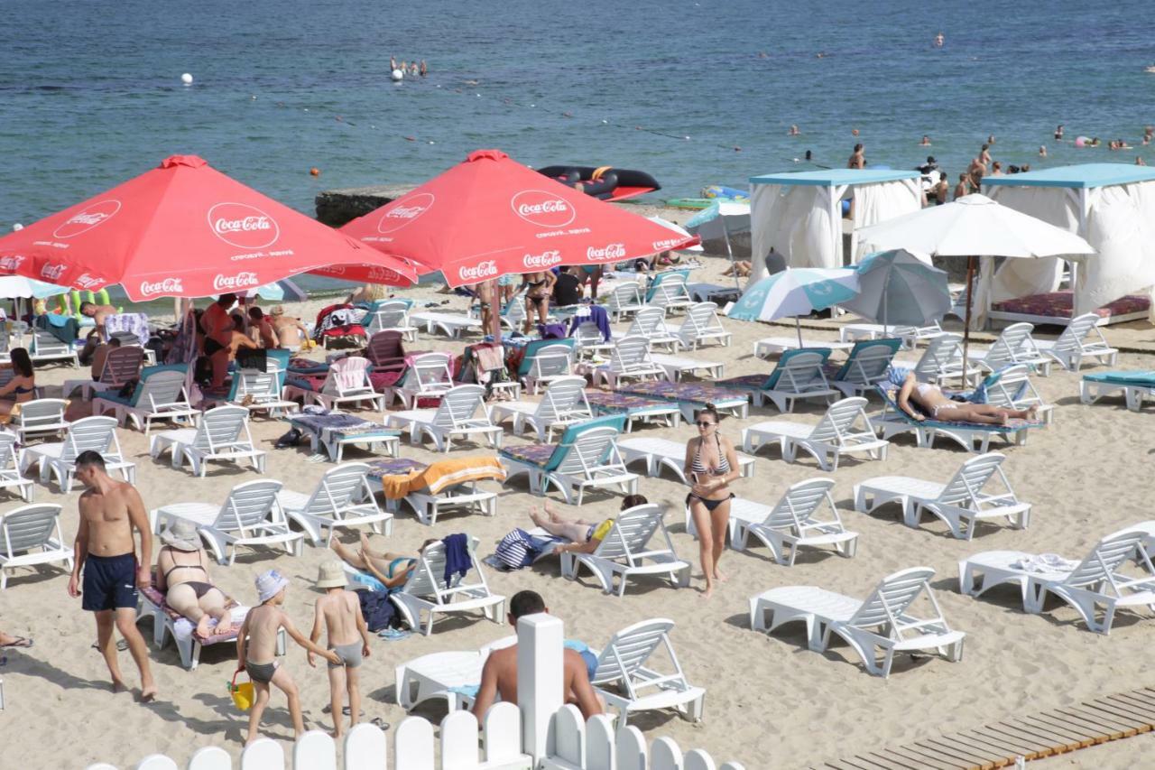 Номер С Видом На Море В Отраде Odessza Kültér fotó